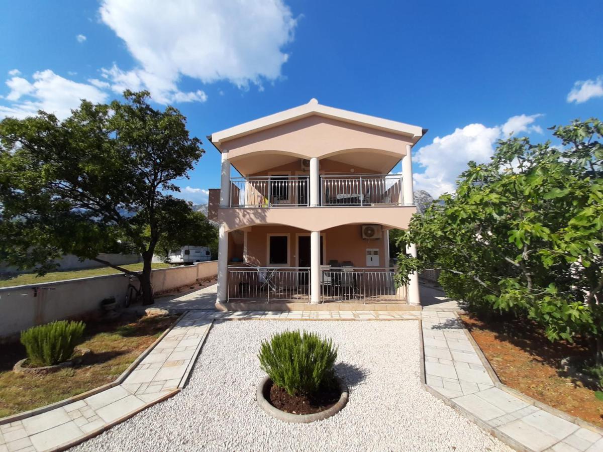 Apartman Pajo Селине Екстериор снимка