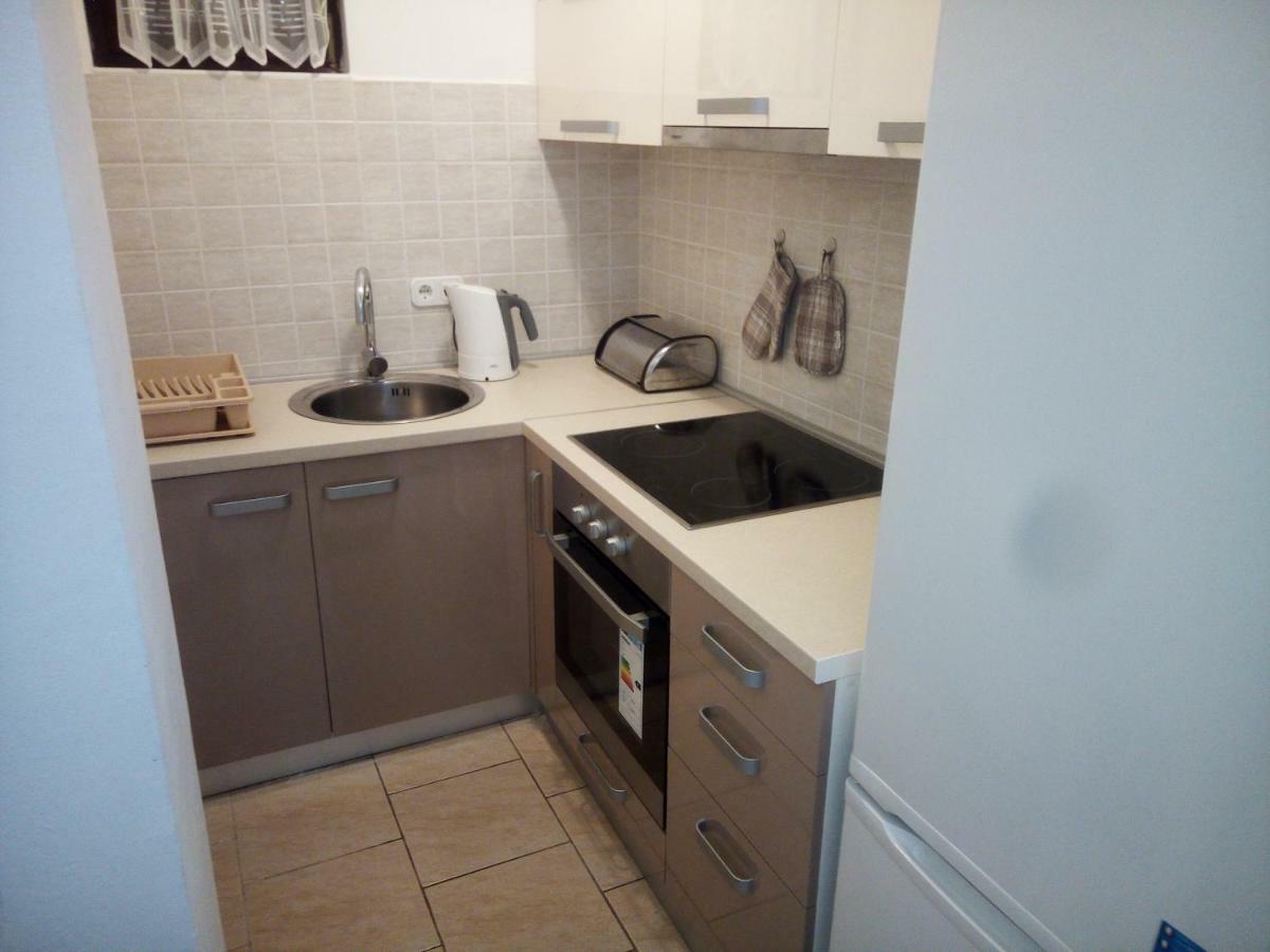 Apartman Pajo Селине Екстериор снимка