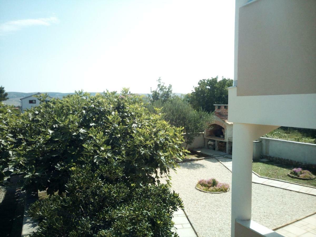 Apartman Pajo Селине Екстериор снимка